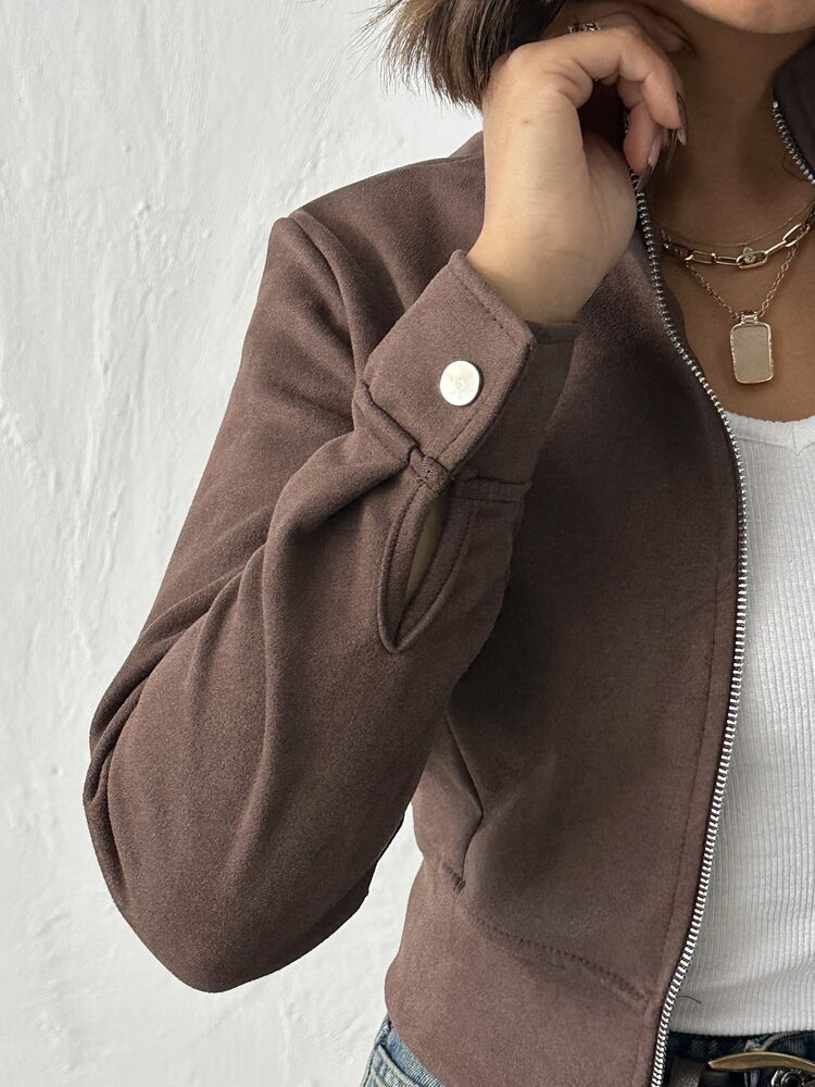 elegante bomberjacke mit reißverschluss damen damen bomberjacke braun elegant stylische bomberjacke damen outfit moderne bomberjacke damen