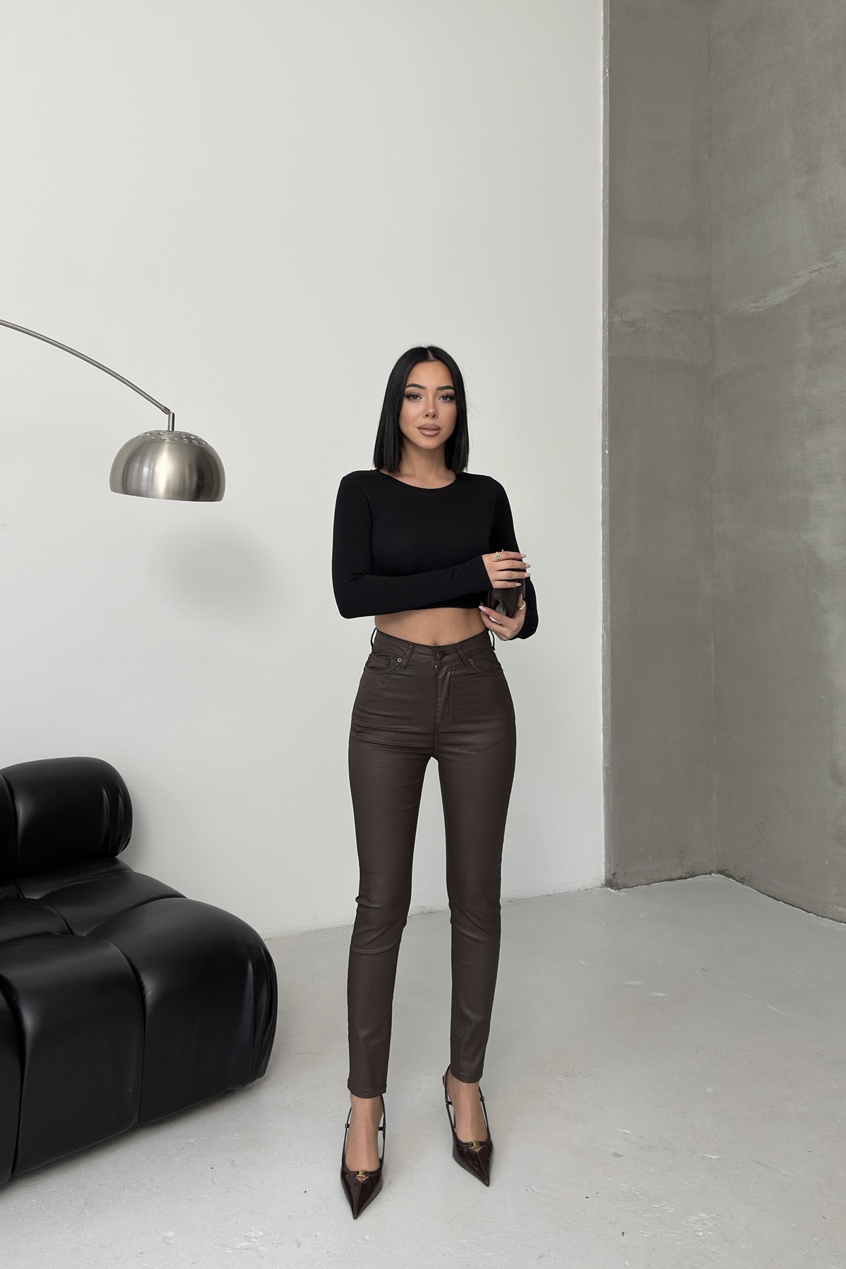 Elegante Slim Hose mit hoher Taille Vorderansicht