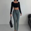 Higt Waist Skinny Jeans mit Ziernähten für Damen vorderansicht